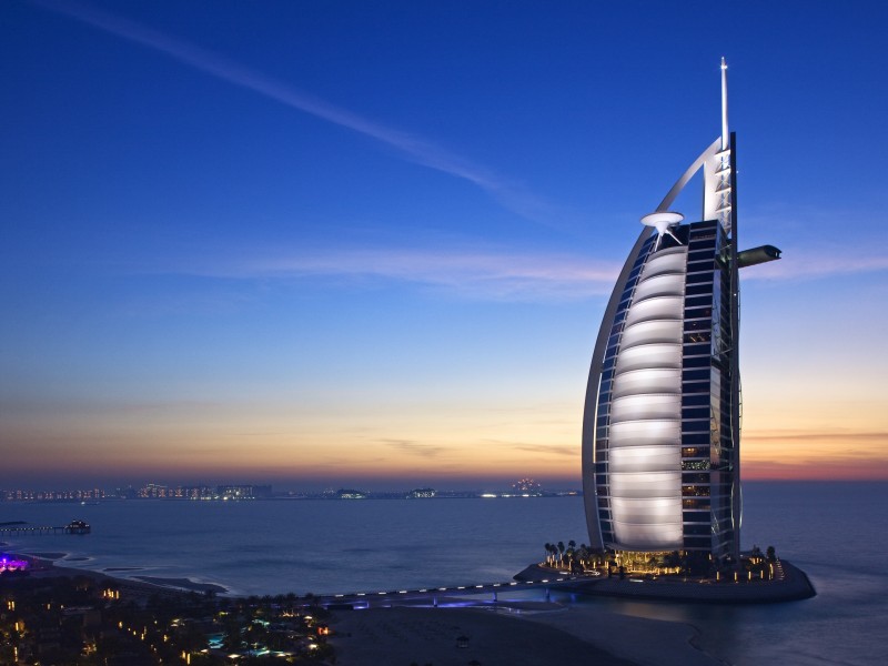 burj_al_arab_hotel_dubai_uae_sky_sea_59061_3840x2160